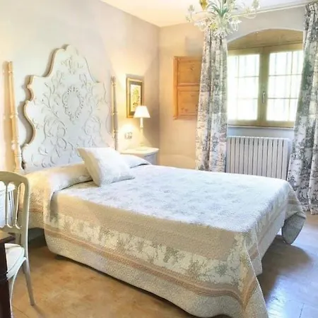 Castillo De Apartamento Piedrasecha